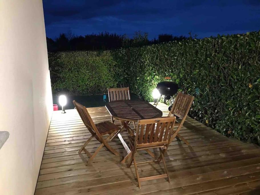 Maisonnette Avec Terrasse Argences Extérieur photo